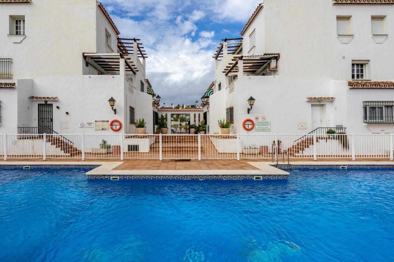 La Duquesa Apartment With Pool By Costarentals - Ref M8 Манільва Екстер'єр фото